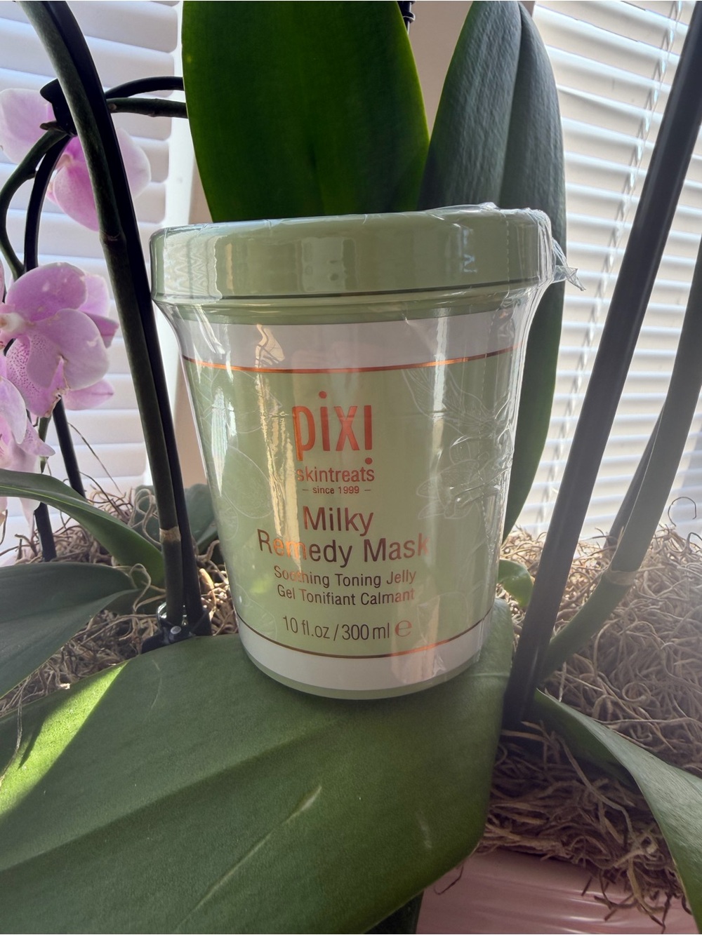 Pixi Milky Remedy Mask — Pale Green Jar
